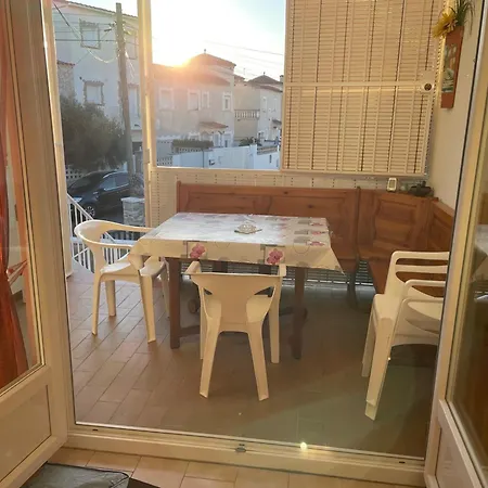 Charme Et Simplicite De Ce Nouveau Bien Nyaraló Empuriabrava